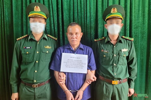 Bộ đội Biên phòng (BĐBP) Quảng Bình bắt đối tượng vận chuyển 1 kg ma túy đá